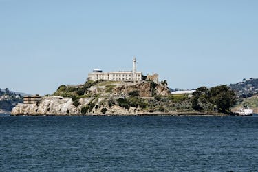 Alcatraz island, Chinatown and Fortune Cookie Factory guided tour